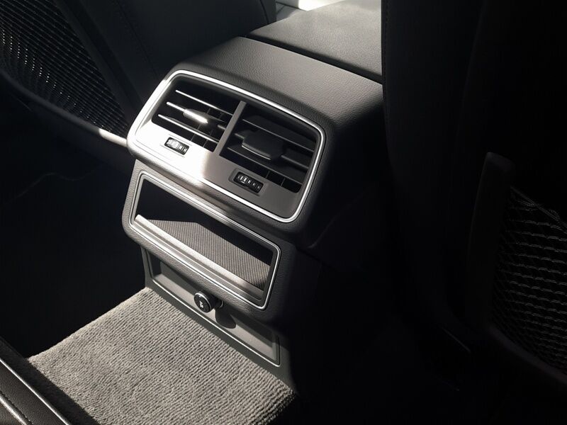 More views of Audi A6