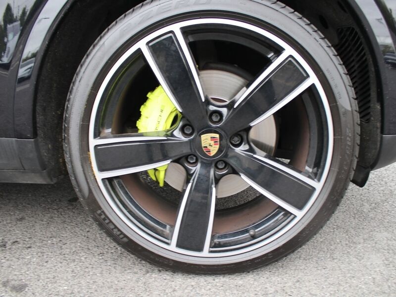 More views of Porsche Cayenne