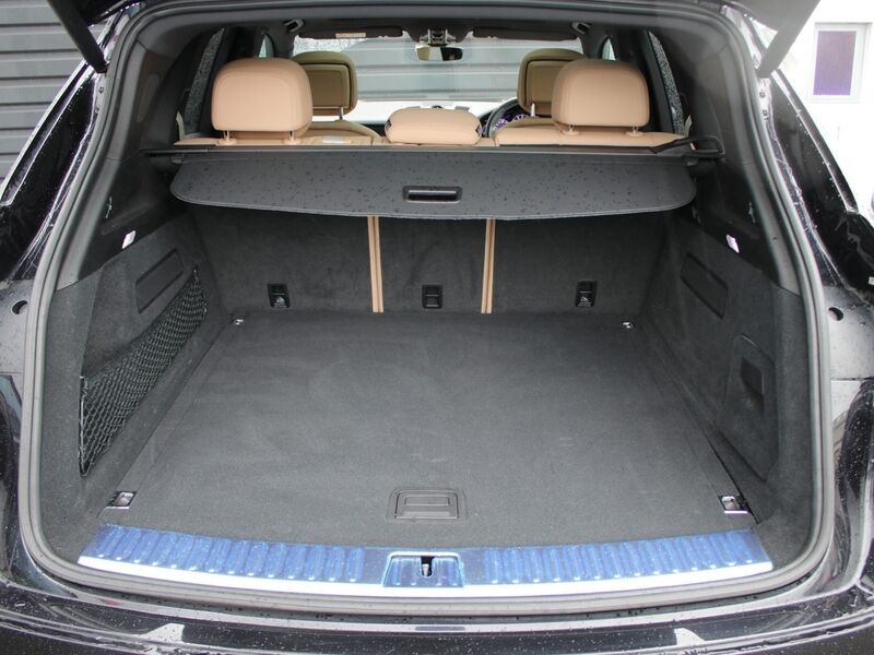 More views of Porsche Cayenne