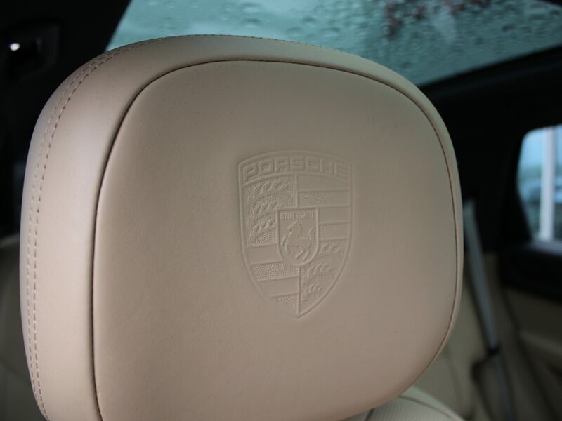 More views of Porsche Cayenne