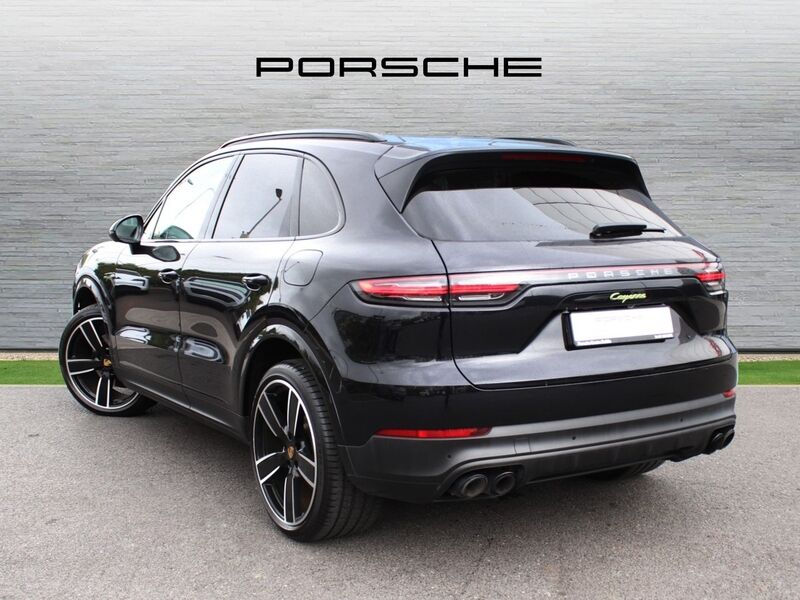 More views of Porsche Cayenne