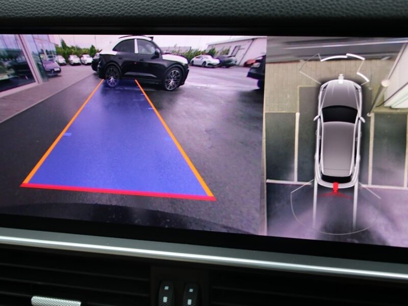More views of Porsche Cayenne