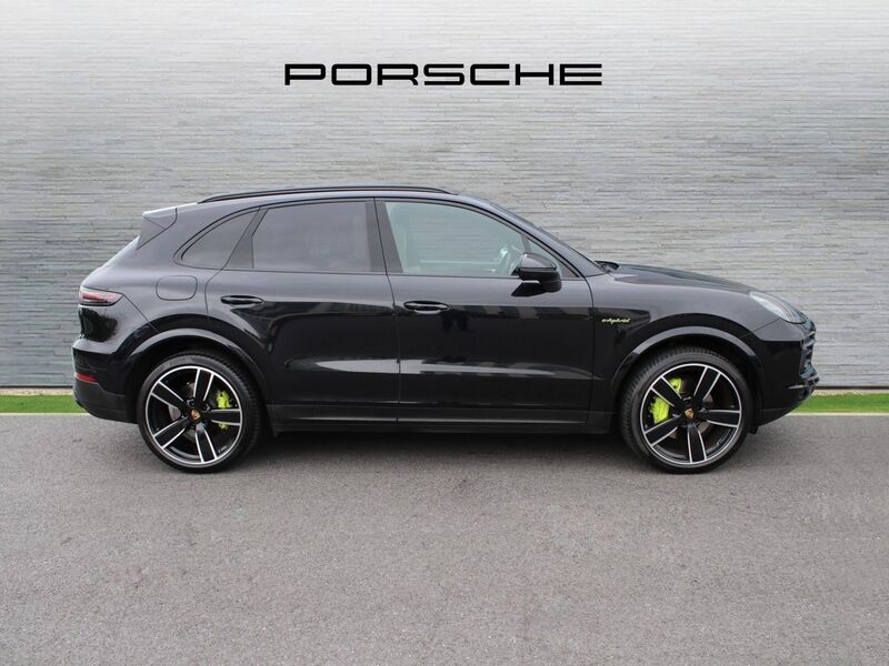 More views of Porsche Cayenne