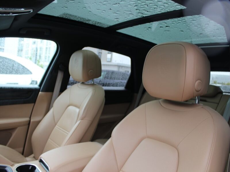 More views of Porsche Cayenne