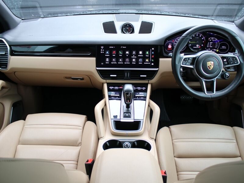 More views of Porsche Cayenne