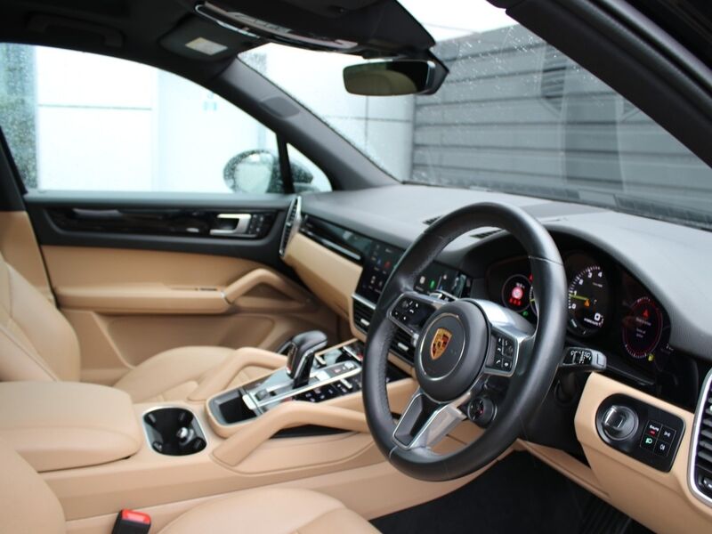 More views of Porsche Cayenne