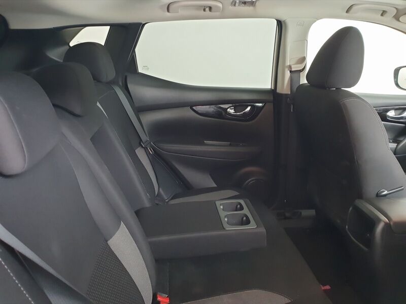 More views of Nissan QASHQAI