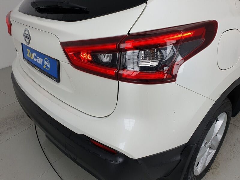 More views of Nissan QASHQAI