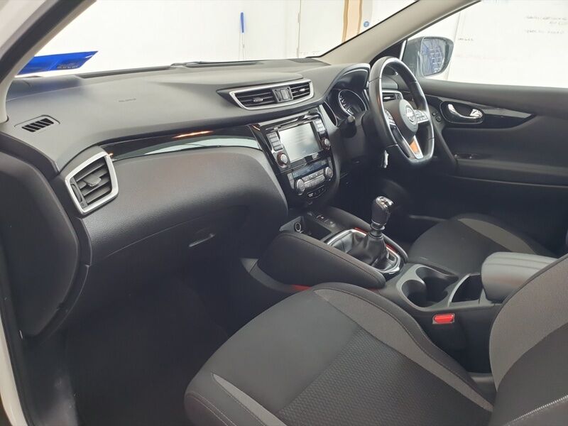 More views of Nissan QASHQAI