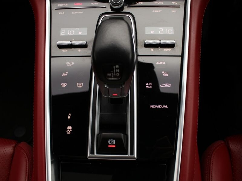 More views of Porsche Panamera