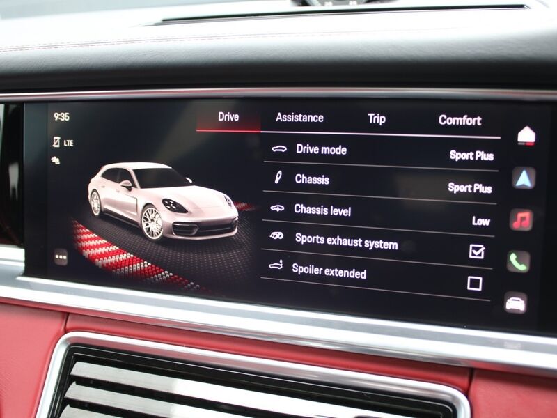 More views of Porsche Panamera
