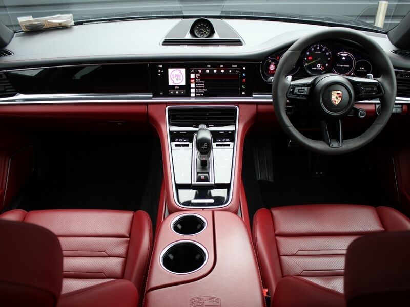 More views of Porsche Panamera
