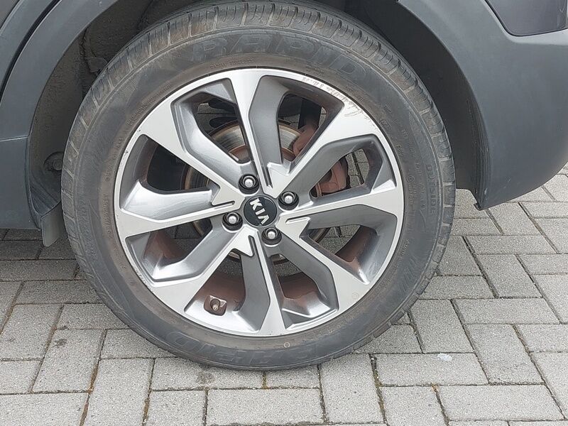 More views of Kia Stonic
