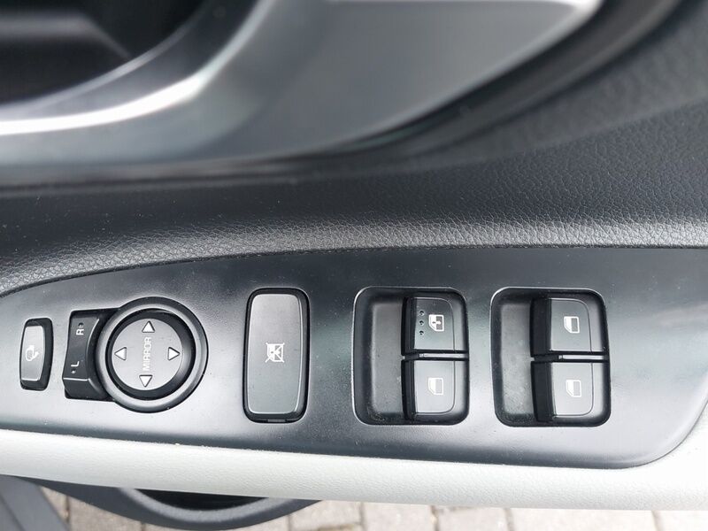 More views of Kia Stonic