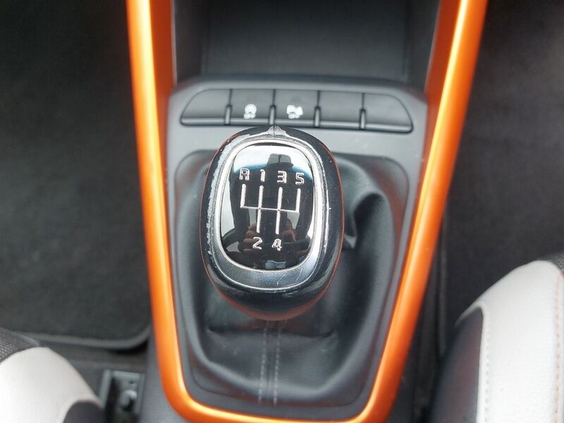 More views of Kia Stonic