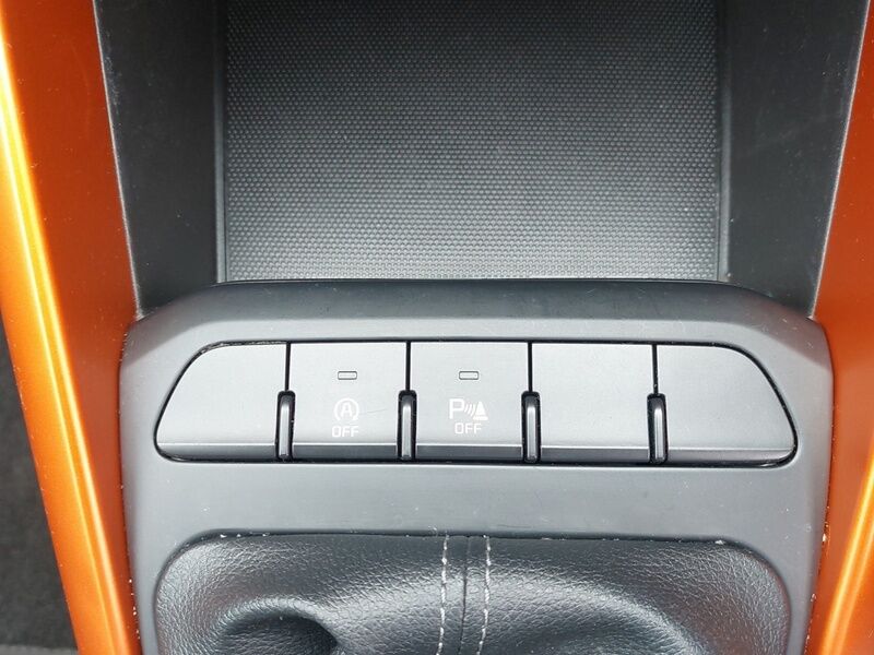 More views of Kia Stonic