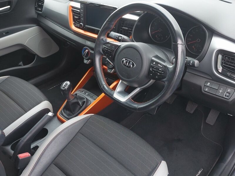 More views of Kia Stonic