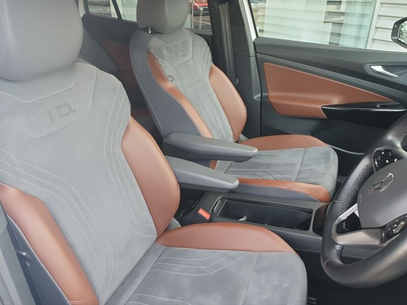 More views of Volkswagen ID.4