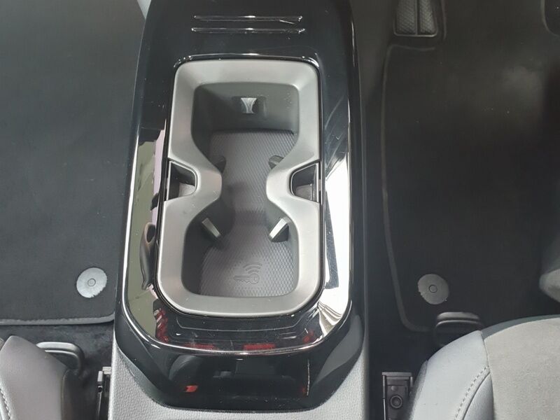 More views of Volkswagen ID.4