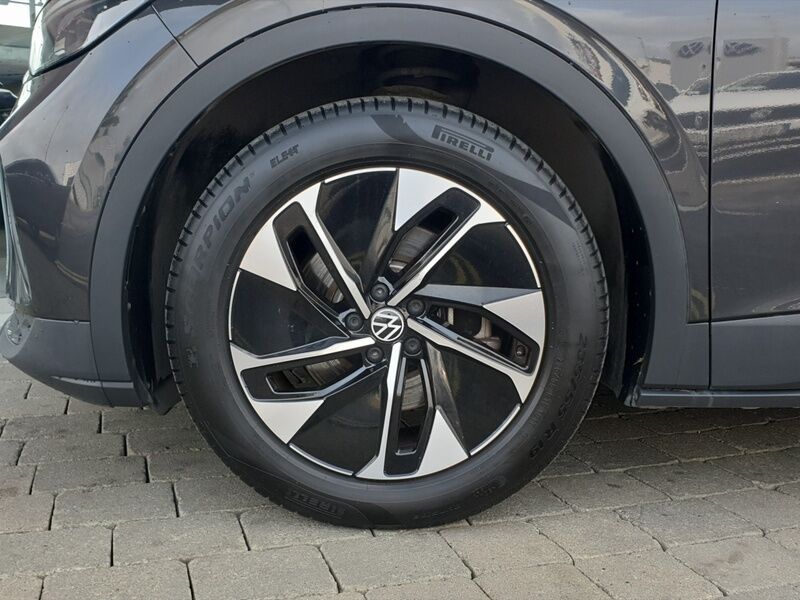 More views of Volkswagen ID.4