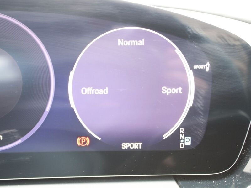 More views of Porsche Macan