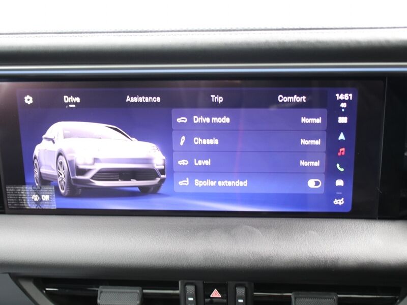 More views of Porsche Macan