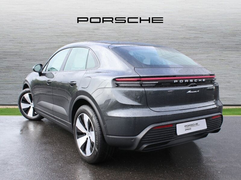 More views of Porsche Macan