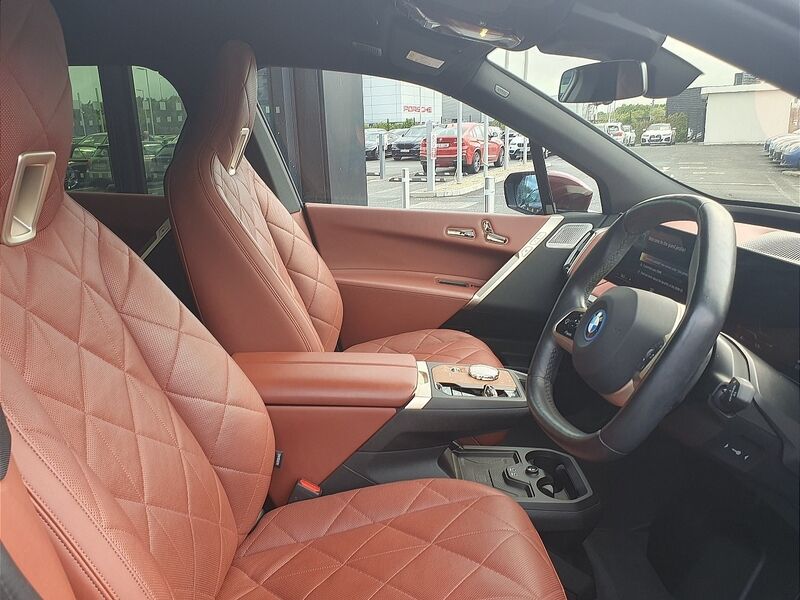 More views of BMW iX