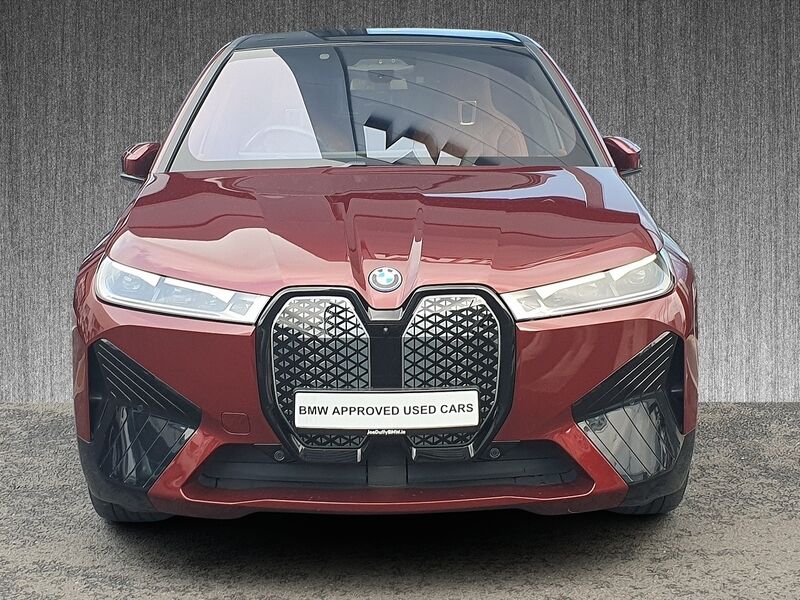 More views of BMW iX