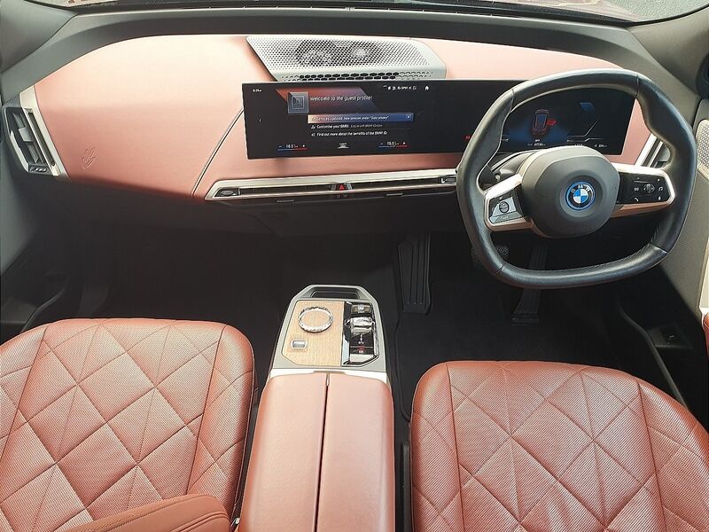 More views of BMW iX