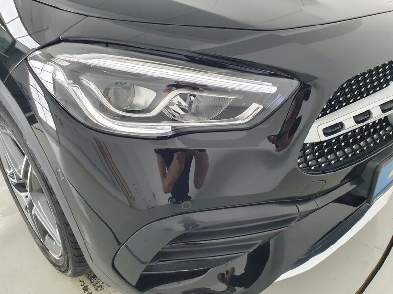 More views of Mercedes-Benz GLA