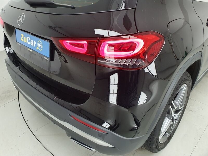 More views of Mercedes-Benz GLA