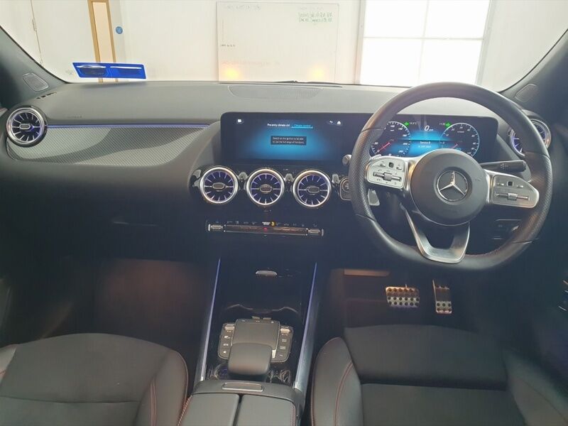 More views of Mercedes-Benz GLA