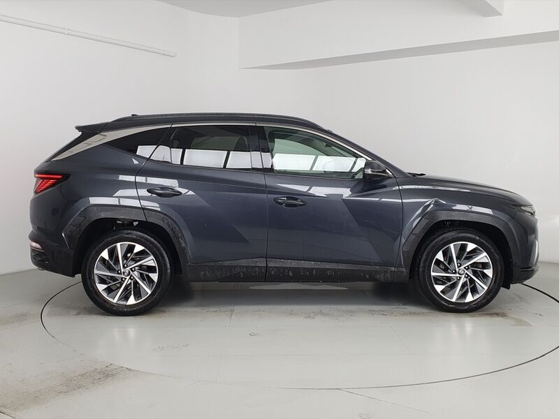 More views of Hyundai Tucson