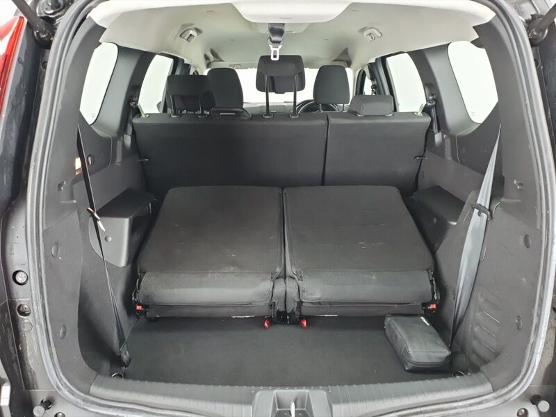 More views of Dacia Jogger