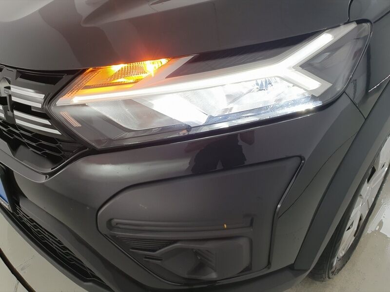 More views of Dacia Jogger