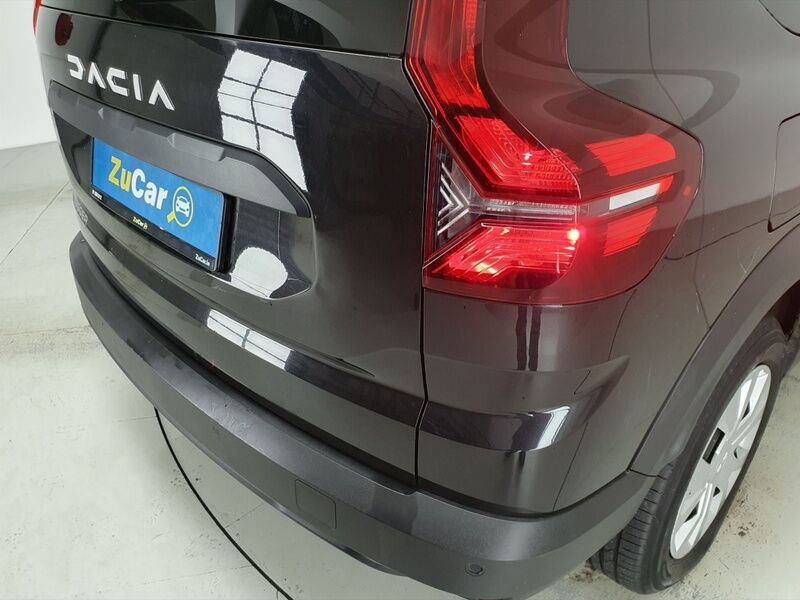 More views of Dacia Jogger