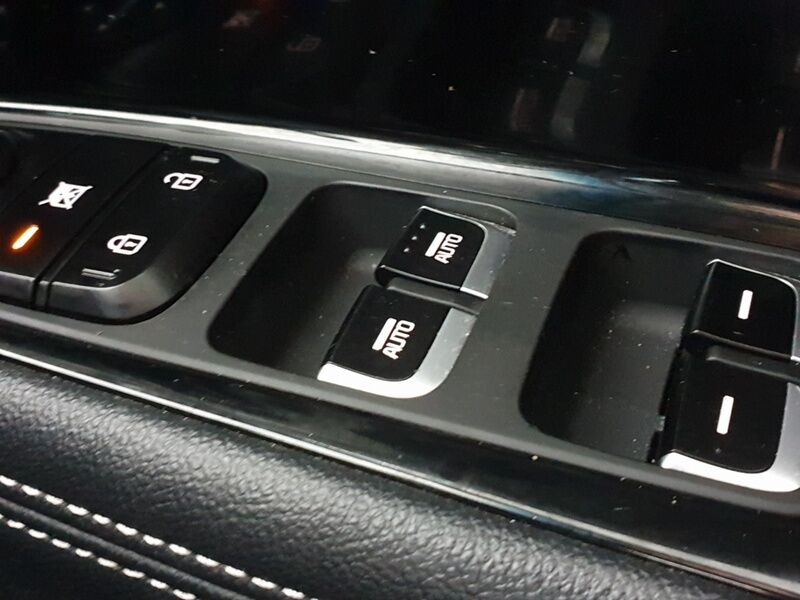 More views of Kia E-Niro