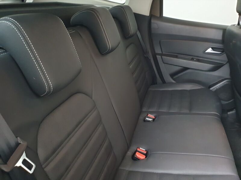 More views of Dacia Duster
