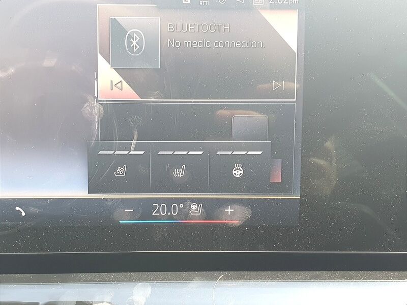 More views of BMW i5