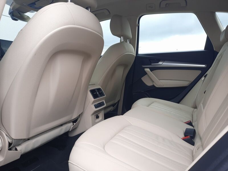 More views of Audi Q5