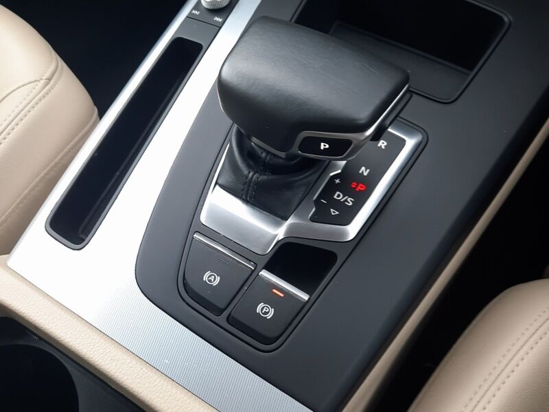 More views of Audi Q5