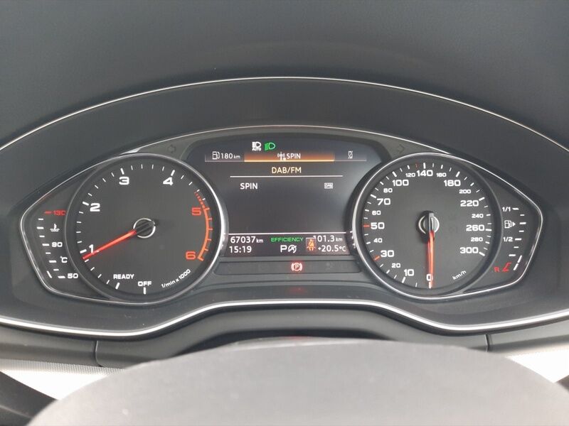 More views of Audi Q5