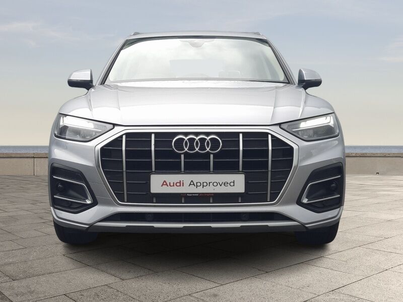 More views of Audi Q5