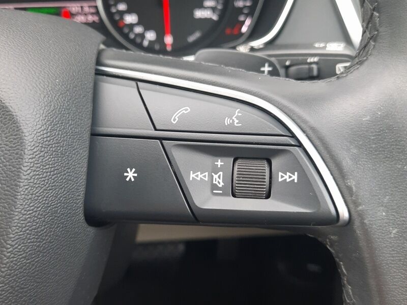 More views of Audi Q5
