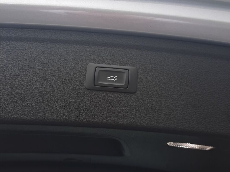 More views of Audi Q5