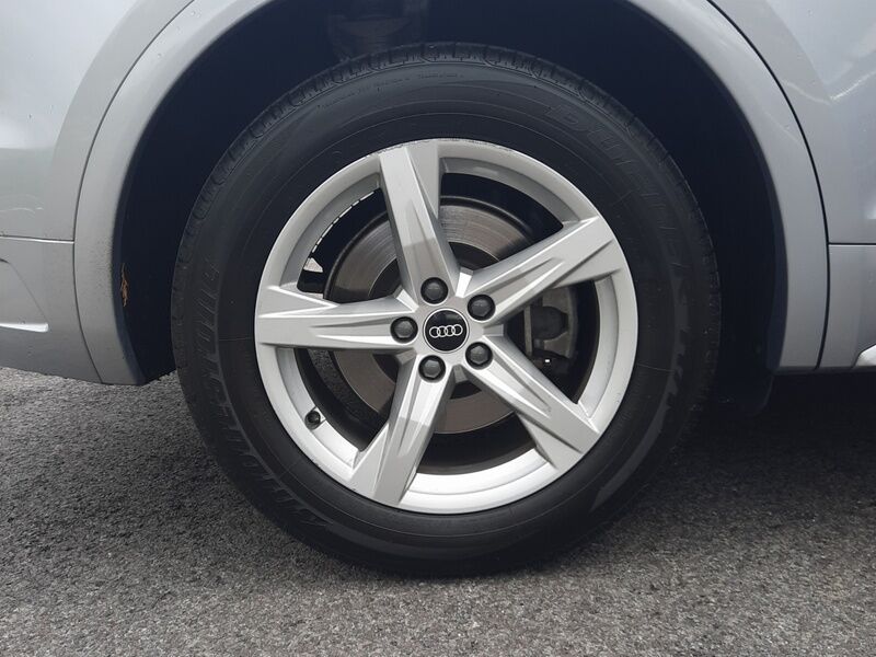 More views of Audi Q5