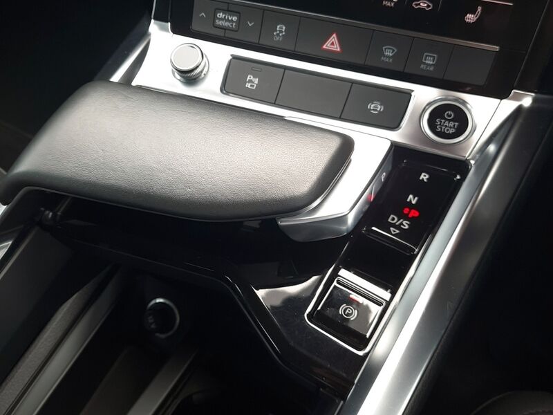 More views of Audi E-Tron