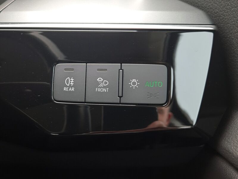 More views of Audi E-Tron