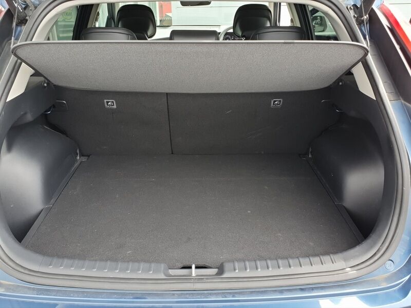 More views of Kia Niro